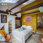 Romantic nest under Prague Castle